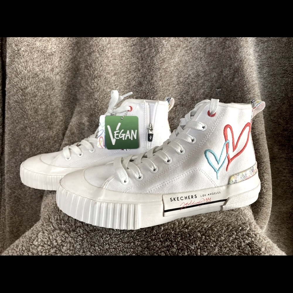 James Goldcrown X Sketchers wmns size 6.5 High Top Canvas Shoe white 155512-WHT